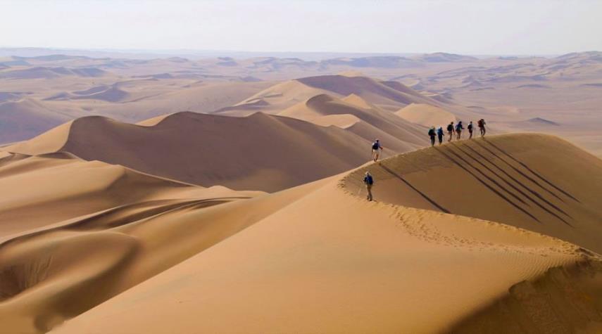 «صحراء لوت» وجهة بديعة تبهر السياح 