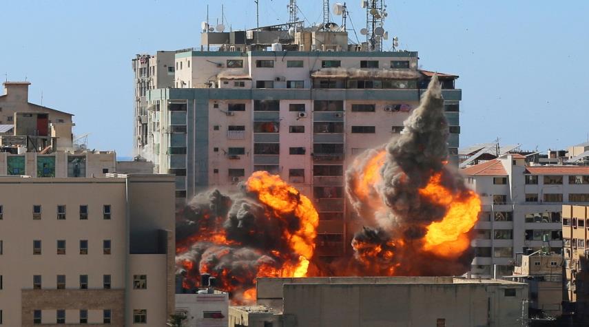إسرائيل تعترف باستهداف برج الجلاء في غزة