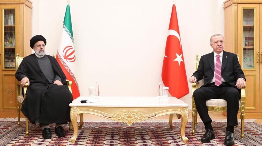 رئيسي: تطوير العلاقات بين طهران وأنقرة يصب في مصلحة المنطقة