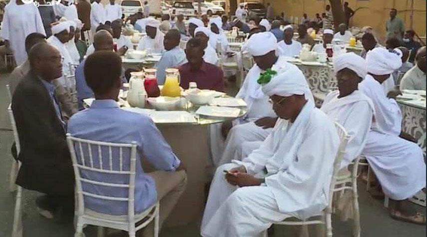 إقامة مأدبة إفطار لـ 1500 طالب وطالبة يدرسون القرآن في الخرطوم