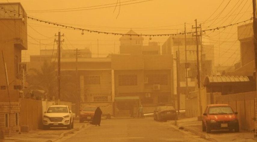 تسجيل 5 آلاف حالة اختناق بسبب العواصف الترابية في العراق