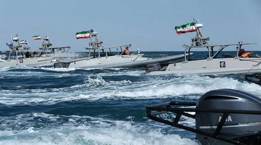 العميد فدوي: البحرية الإيرانية أذلّت نظيرتها الأمريكية
