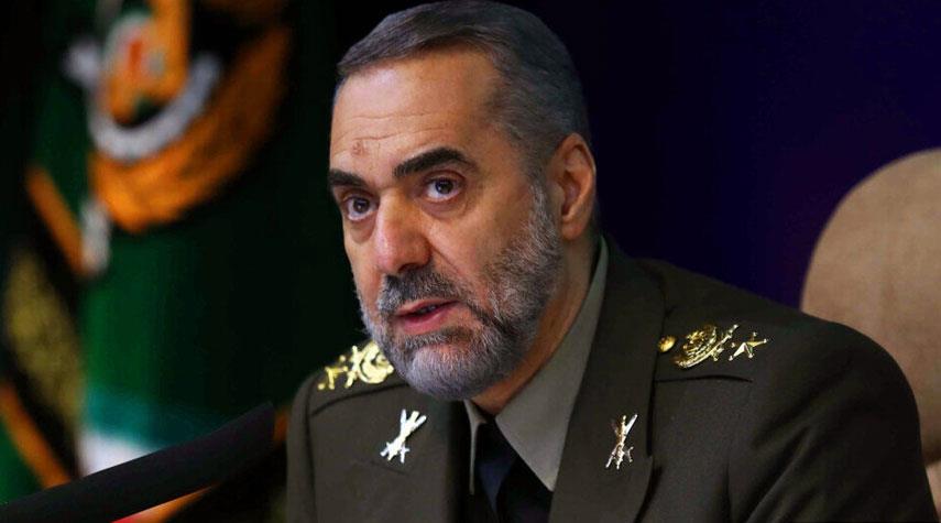 وزير الدفاع يؤكد على تعزيز القوة الرادعة لايران