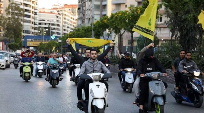المقاومة اللبنانية تحتفل بفوز لوائحها الانتخابية
