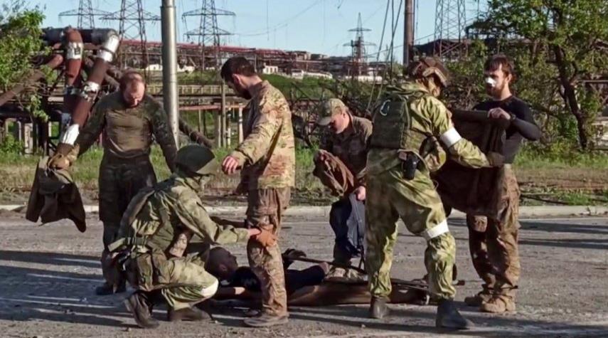 موسكو: استسلام 771 مقاتلا من كتيبة "آزوف" في ماريوبول