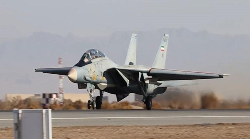 ايران... اعادة تأهيل طائرة "اف 14" بعد عمليات صيانة اساسية