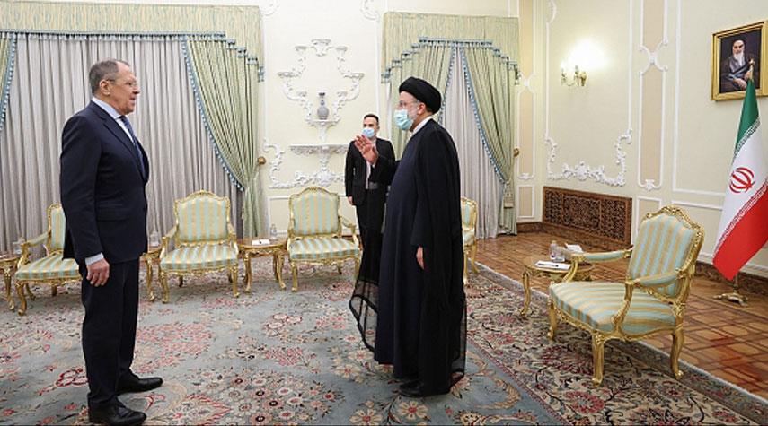 الرئيس الايراني يستقبل وزير الخارجية الروسي