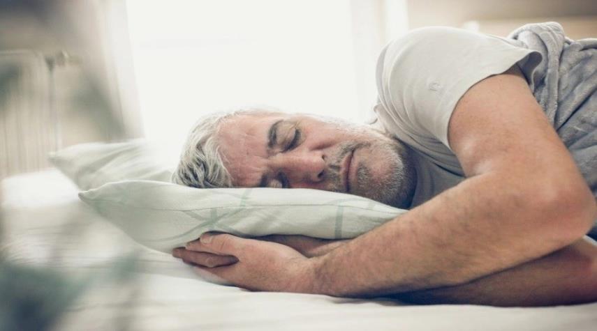ما العلاقة بين السمنة والتعرض للضوء أثناء النوم؟