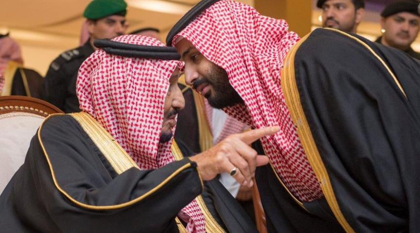 الملك السعودي يبدأ إجراءات التنازل عن العرش