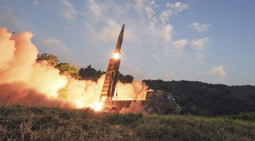 كوريا الشمالية تطلق صاروخين باليستيين عقب مغادرة نائبة بايدن جارتها الجنوبية