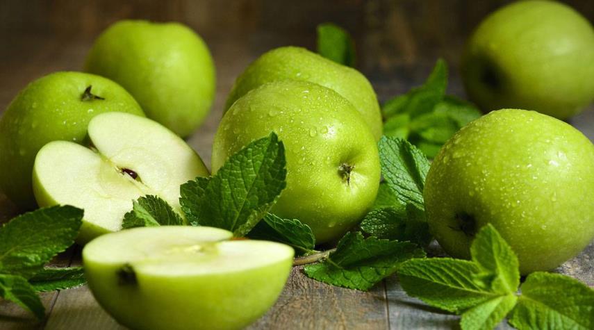 تعرف على الفوائد الذهبية للتفاح الأخضر