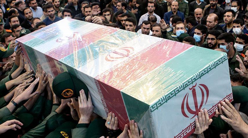 تشييع جثمان الشهيد داوود جعفري في طهران + صور