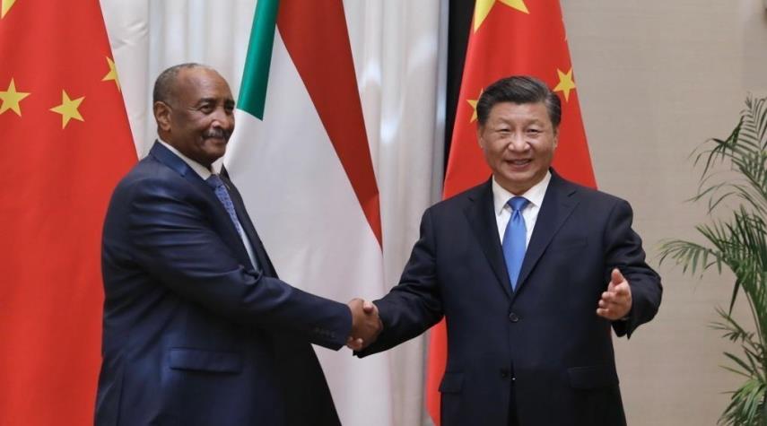 الرئيس الصيني يعد البرهان بالنظر في قضية ديون بلاده على السودان