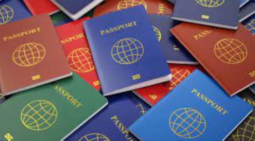 ماذا تعني ألوان جوازات السفر حول العالم؟