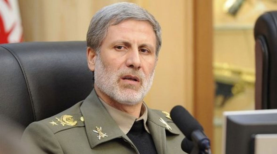 وزير الدفاع الايراني يؤكد على الحفاظ على وحدة الأراضي السورية