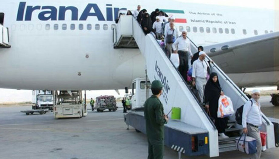 الحجاج الايرانيون يعودون الى البلاد في اطار ۲۲۱ رحلة 