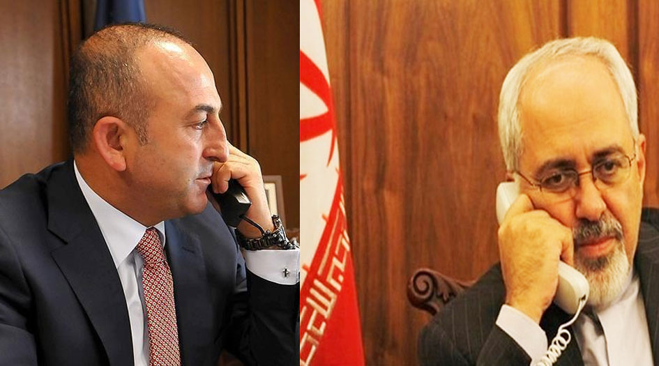 اتصال هاتفي بين ظريف واوغلو حول اتفاق ادلب