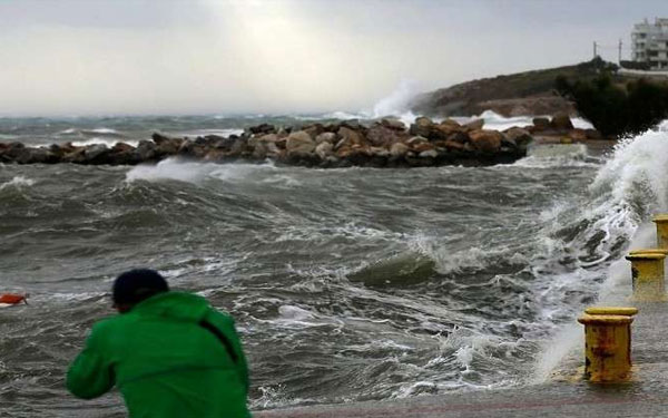 إعصار البحر المتوسط يصل تركيا واليونان نهاية الأسبوع