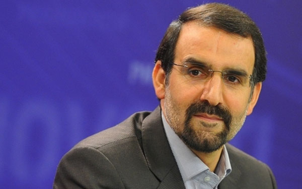 سنائي: تجارب ايران تثبت ان الدول المعرضة للحظر قادرة على تحويله لفرصة