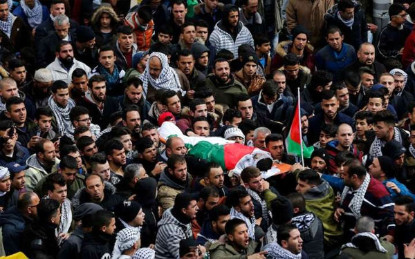 الفلسطينيون يطالبون الاحتلال بجثامين ابناءهم المحتجزة