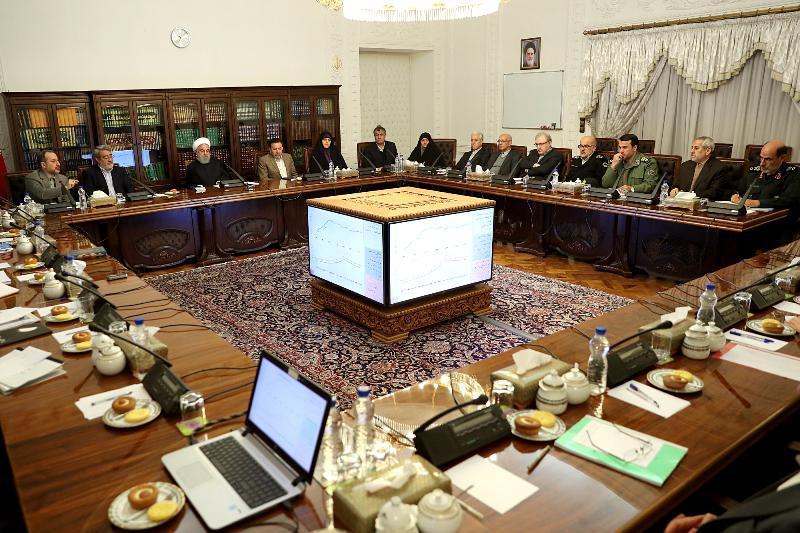 الرئيس روحاني: حضور النساء في الملاعب لا يتعارض مع القانون والشرع