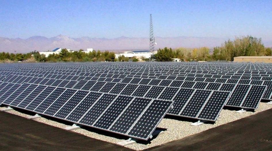 إيران: الاستعداد لتدشين 3 آلاف محطة للطاقة الشمسية