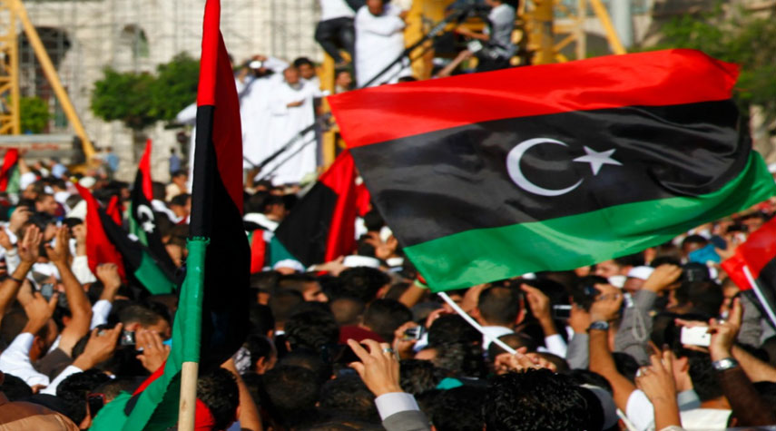 الليبيون يتظاهرون احتجاجاً على ضربة أمريكية