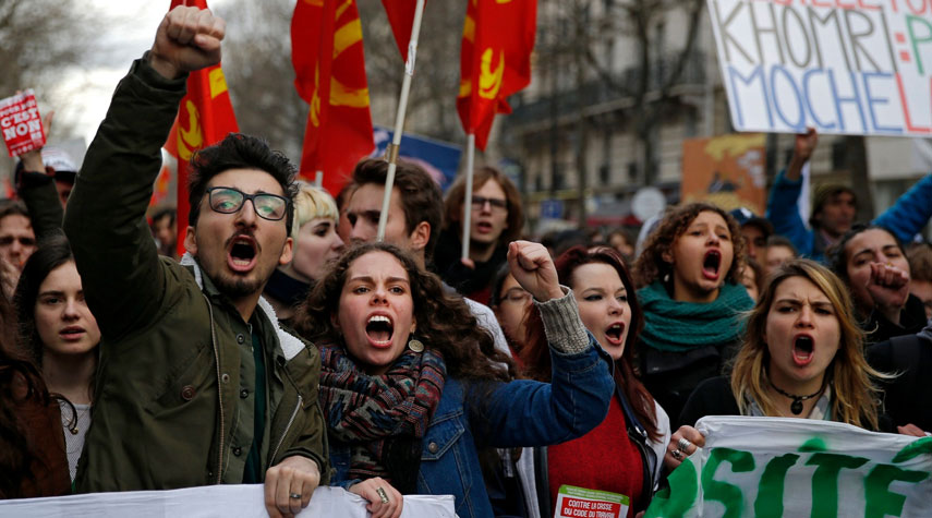 اصابة عشرات المتظاهرين في احتجاجات فرنسا