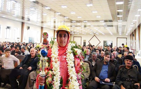 تلميذة ايرانية تفوز بالمرتبة الاولى في المسابقات الدولية للرياضيات