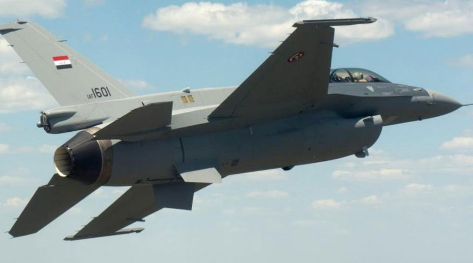 القوة الجوية العراقية تقصف تجمعاً لـ"داعش" داخل سوريا