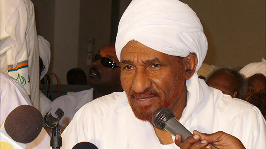 عودة المعارض السوداني الصادق المهدي الى بلاده من المنفى