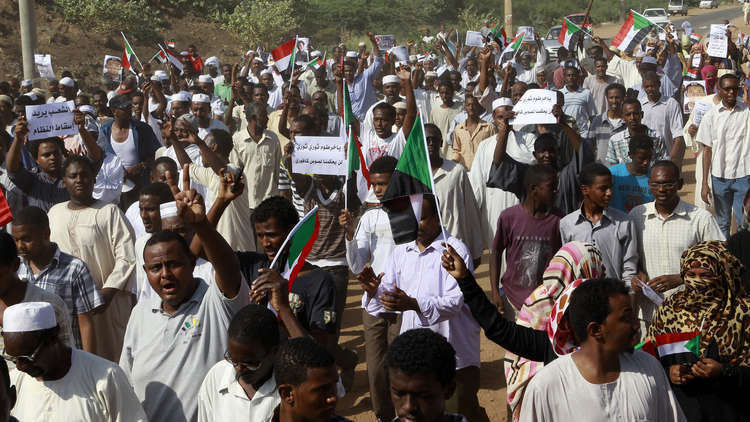 السودان... احتجاجات عارمة تندد بالغلاء