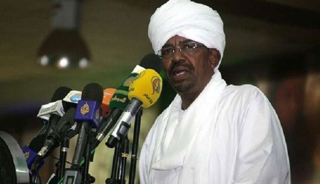 الرئيس السوداني يعد بإصلاح الأوضاع الاقتصادية في البلاد 