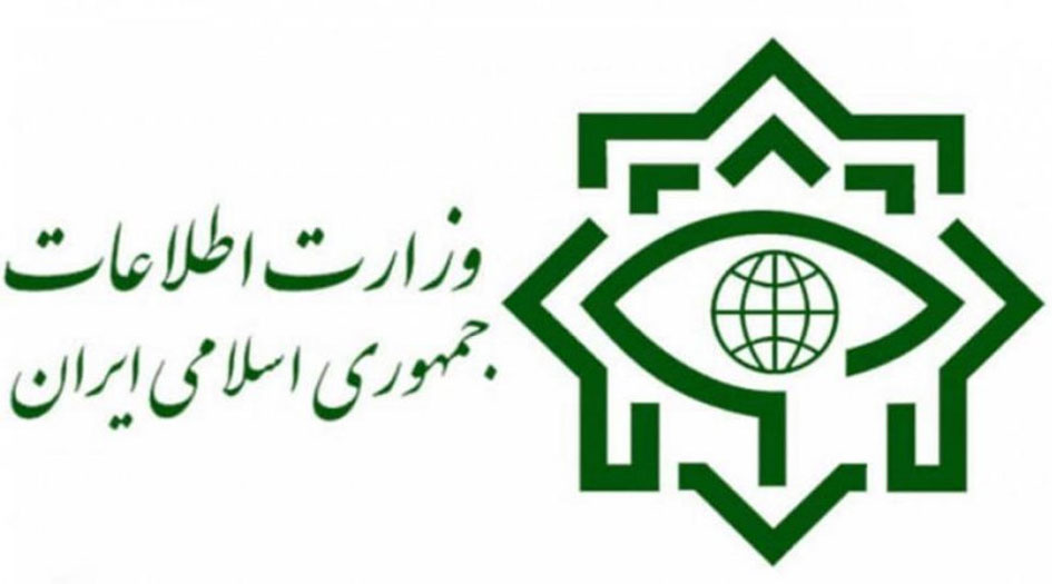 اعتقال شبكة توغلت في النظام المصرفي والعملة الصعبة في ايران