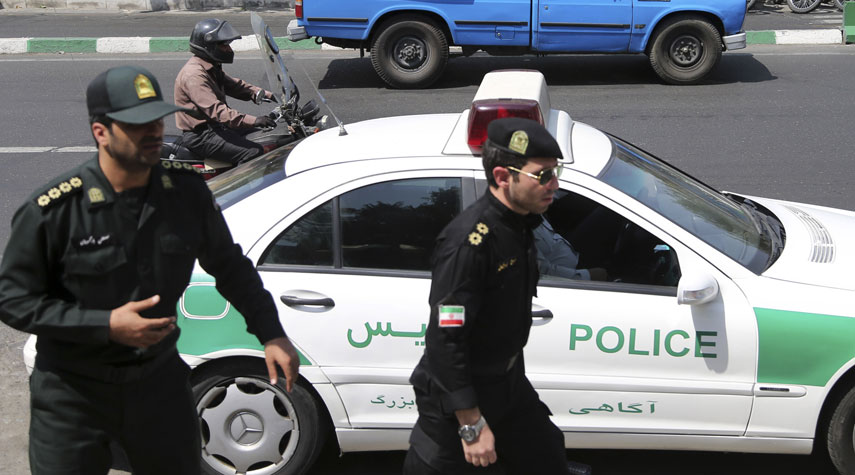 ايران .. استشهاد شرطي في اشتباك مع مهربي مخدرات