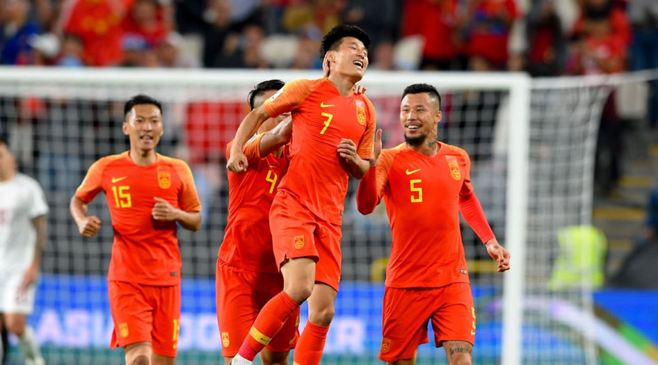 "التنين" الصيني يفوز على الفلبين ليضمن مقعده في ثمن نهائي كأس آسيا