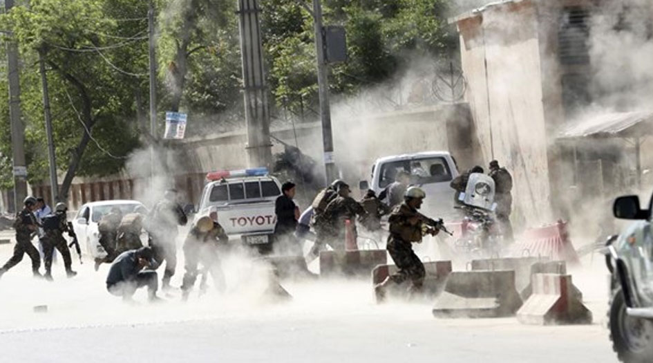 مقتل العشرات في هجوم مسلح وسط افغانستان