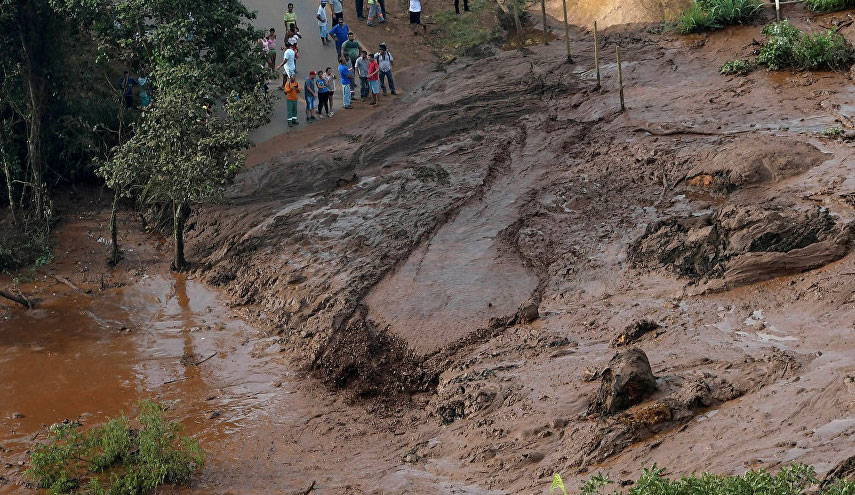 ارتفاع عدد ضحايا انهيار السد في البرازيل إلى 40 شخصا