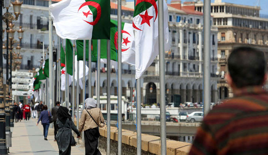 الجزائر... أكثر من 100 راغب في الترشح للانتخابات الرئاسية
