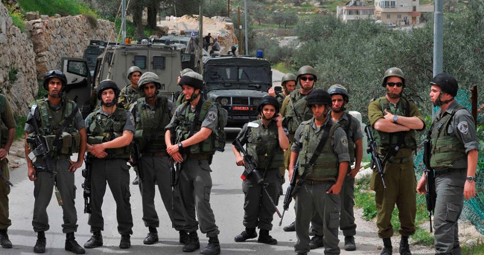 فلسطين المحتلة : إعتقال 10 شبان بالضفة الغربية