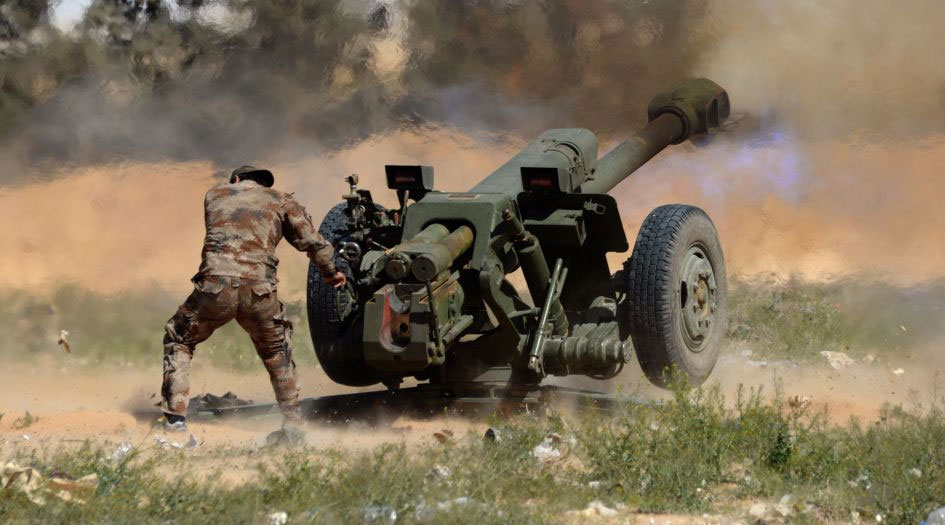 الجيش السوري يضرب بالمدفعية مواقع المجموعات الإرهابية