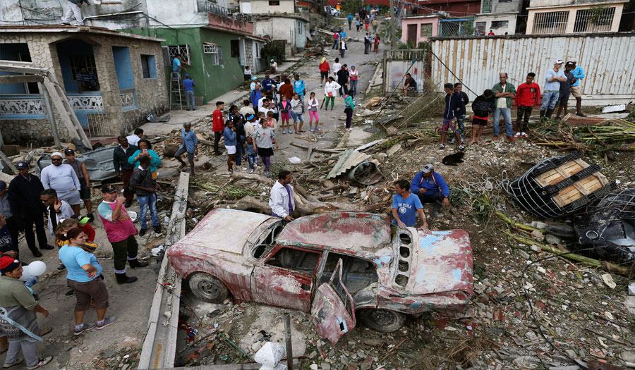 كوبا.. قتلى ودمار في أعنف إعصار منذ 80 عاما 