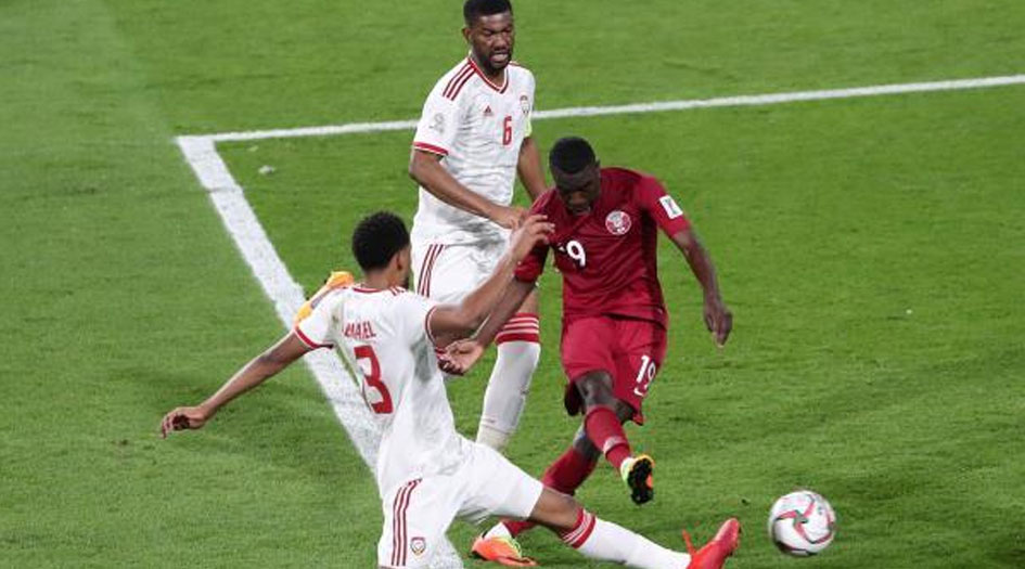 قطر تهزم الامارات لتتأهل لنهائي كأس آسيا