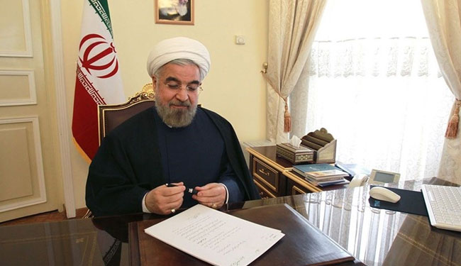 الرئيس روحاني يعزي برحيل أمين عام حزب المؤتلفة الإسلامي
