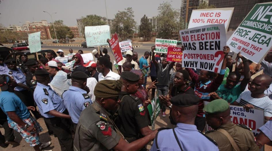 تأجيل الانتخابات الرئاسية في نيجيريا قبيل انطلاقها