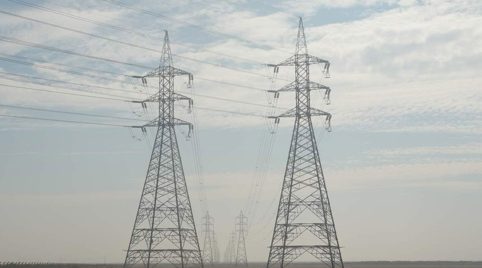 العراق يعتزم توريد الطاقة من ايران دون التعامل بالدولار 