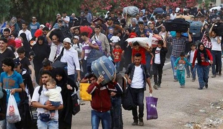 عودة أكثر من 820 لاجئا سوريا إلى بلادهم  