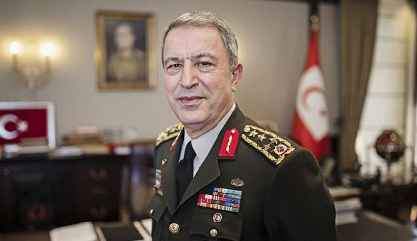 وزير الدفاع التركي يجدد دعوته لسحب الأسلحة من الأكراد