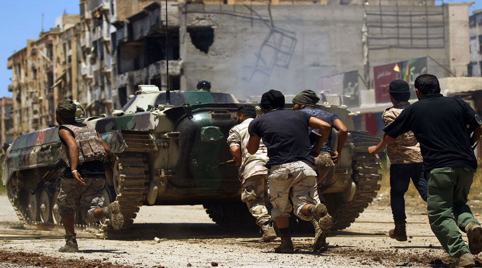 قوات حفتر تتطلع للسيطرة على العاصمة الليبية بالكامل