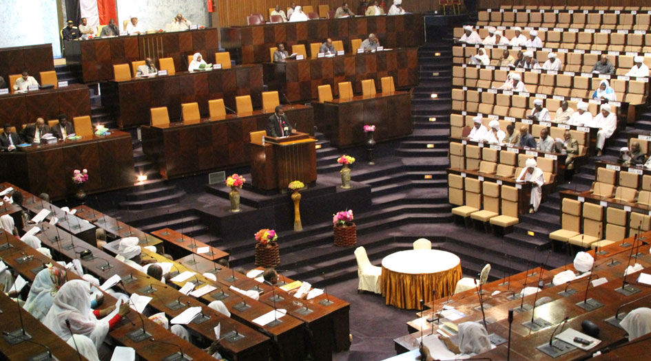 البرلمان السوداني يخفض مدة تطبيق قانون الطوارئ